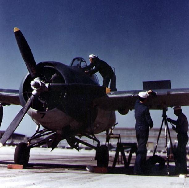 Grumman f4f 4 maintenance 1942 43