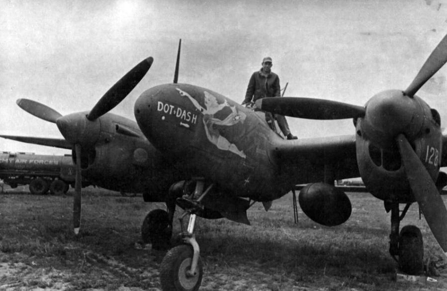 Lockheed f 5 lightning dot dash 7th photographic reconnaissance group soviet union 1944