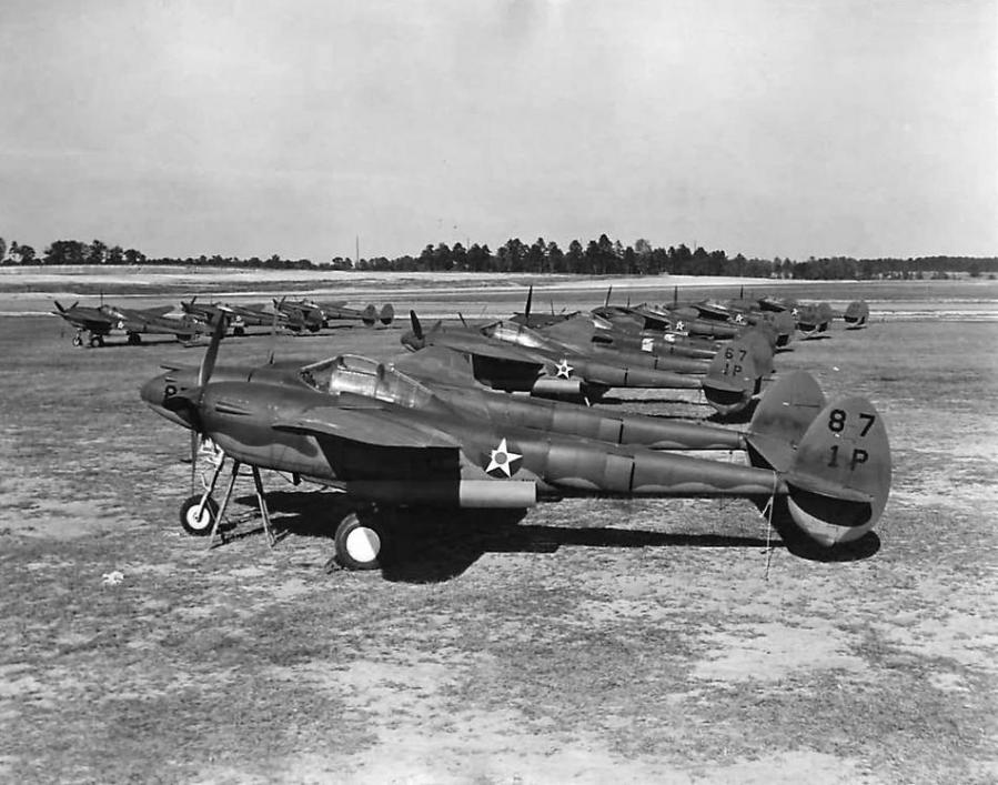 P 38d 1st pursuit group 1941