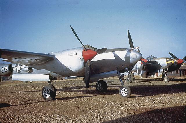 P38 chenkgung 1945